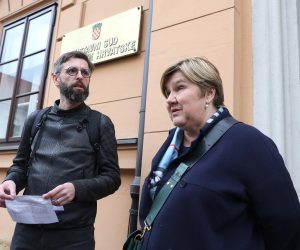 18.04.2023., Zagreb - Na konferenciji za medije celnici udruge U ime obitelji objavili su da su podnijeli ustavnu tuzbu u slucaju roditelja odgajatelja.
 Photo: Patrik Macek/PIXSELL