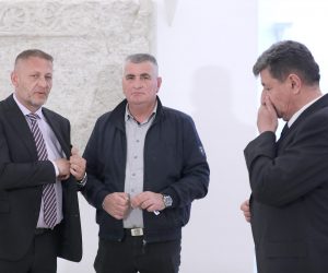 19.04.2023., Zagreb - Konferencija za medije Zeljka Sacica, Krese Beljaka i Mire Bulja nakon izbacivanja iz sabornice.
 Photo: Patrik Macek/PIXSELL