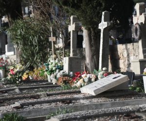 21.01.2021.,Tisno - Groblje svetog Duha u mjestu Tisno na poluotoku Murteru.rPhoto: Dusko Jaramaz/PIXSELL