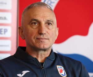 24.04.2023., Zagreb - Okupljanje i konferencija za medije hrvatske muske rukometne reprezentacije uoci posljednje dvije utakmice u kvalifikacijama za EP 2024. protiv Grcke i Belgije. Izbornik hrvatske muske seniorske reprezentacije Goran Perkovac, Boris Dvorsek, Marin Sipic, Filip Glavas.  Photo: Goran Stanzl/PIXSELL