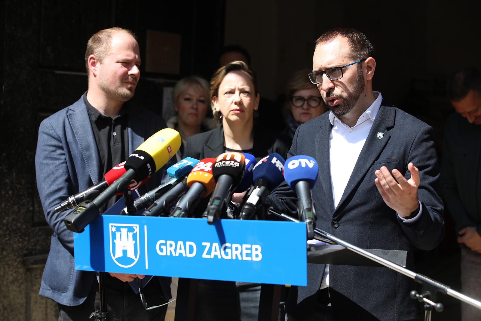 25.04.2023., Zagreb -  Gradonacelnik Tomislav Tomasevic obisao je danas radove na obnovi od potresa Hrvatskog prirodoslovnog muzeja. Nakon obilaska gradonacelnik je odrzao redovitu konferenciju za medije.
 Photo: Patrik Macek/PIXSELL