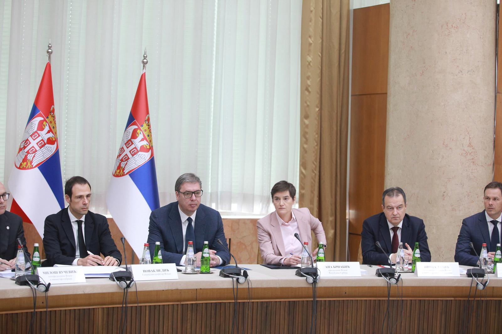 25, April, 2023, Belgrade - The President of the Republic of Serbia Aleksandar Vucic attended the session of the Government of Serbia at the invitation of the Prime Minister Ana Brnabic, which was held in the Palace of Serbia. Novak Nedic, Aleksandar Vucic, Ana Brnabic, Ivica Dacic, Sinisa Mali. Photo: Milos Tesic/ATAImages

25, april, 2023, Beograd - Predsednik Republike Srbije Aleksandar Vucic prisustvovao je sednici Vlade Srbije na poziv predsednice Vlade Ane Brnabic, koja je odrzana u Palati Srbija.  Photo: Milos Tesic/ATAImages/PIXSELL
