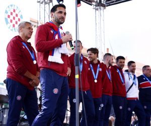 25.04.2023., Split - Svecani docek za juniore Hajduka na Rivi koji su jucer nastupali u finalu UEFA Lige prvaka mladih. Trener Marijan Budimir Photo: Milan Sabic/PIXSELL