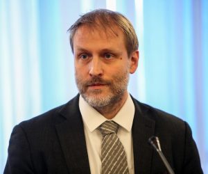 26.04.2022., Zagreb - Povodom Europskog tjedna cijepljenja pod sloganom "Dug zivot za sve", u HND-u konferenciju za novinare odrzao je znanstvenik i imunolog Luka Cicin Sain Photo: Zeljko Hladika/PIXSELL