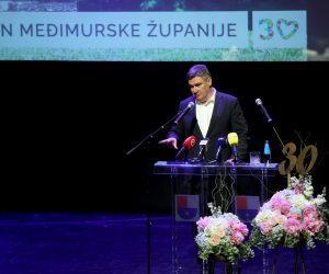 29.04.2023., Cakovec - U Centru za kulturu Cakovec odrzana je svecana sjednica Skupstine Medjimurske uupanije. Na svecanosti su urucene Nagrade "Zrinski" i Povelje Medjimurske zupanije. Predsjednik RH Zoran Milanovic Photo: Igor Kralj/PIXSELL