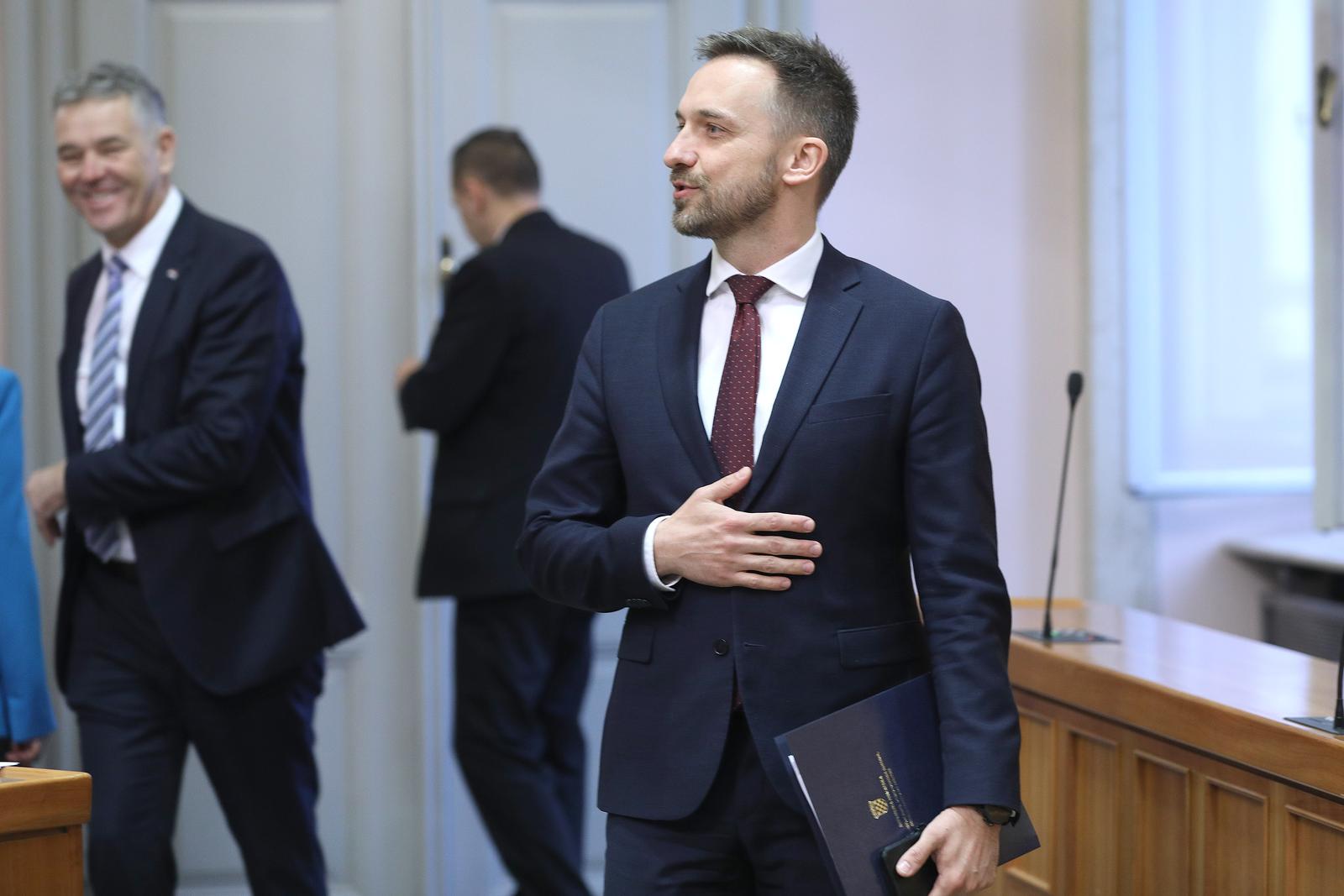 30.03.2023., Zagreb - Sabor 15. sjednicu nastavlja raspravom o prijedlogu zakona o osobnoj asistenciji. Marin Piletic, ministar rada, mirovinskoga sustava, obitelji i socijalne politike Photo: Patrik Macek/PIXSELL