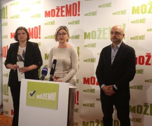 30.04.2023., Zagreb - Saborske zastupnice Sanda Bencic i Jelena Milos te jedan od glavnih ljudi stranke Mozemo, Gordan Bosanac, govore o temi radnickih prava i cijeni rada u Republici Hrvatskoj.  Photo: Lovro Domitrovic/PIXSELL