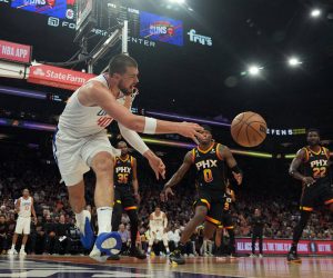 Apr 16, 2023; Phoenix, Arizona, USA; LA Clippers center Ivica Zubac (40) attempts to save a ball from going out of bounds during the first half of game one of the 2023 NBA playoffs between the Phoenix Suns and the LA Clippers at Footprint Center. Mandatory Credit: Joe Camporeale-USA TODAY Sports Photo: Joe Camporeale/REUTERS