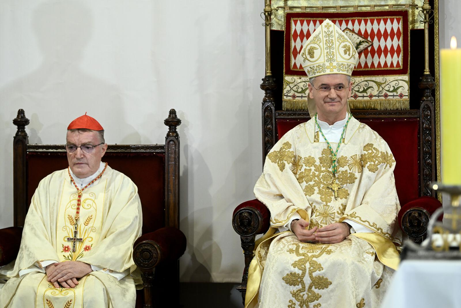 29.04.2023., Zagreb - Svecanim liturgijskim slavljem sluzbu novog zagrebackog nadbiskupa preuzeo je monsinjor Drazen Kutlesa postavsi tako 77. zagrebacki biskup, odnosno 9. nadbiskup metropolit zagrebacki.  Photo: Marko Lukunic/PIXSELL