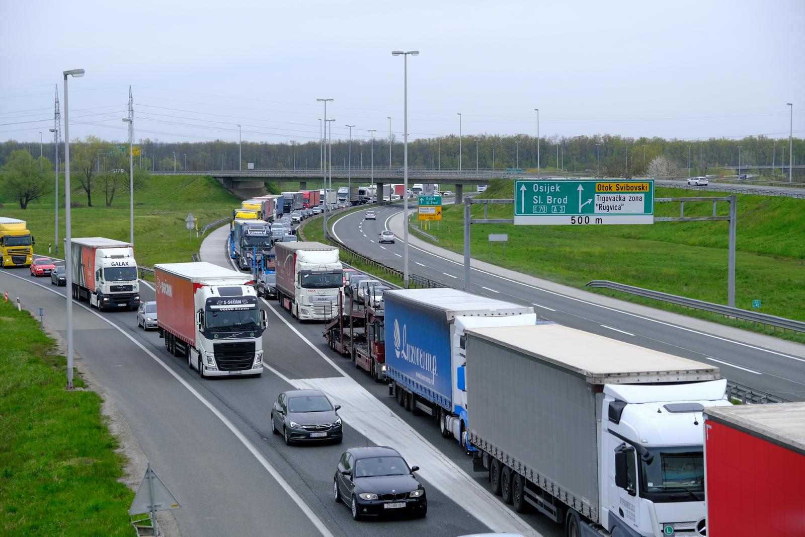11.04.2023., Zagreb - Zbog radova na obilaznici izmedu cvora Jakusevac i cvora Kosnica nije moguce spajanje na autocestu kod Velikog polja. Photo: Slaven Branislav Babic/PIXSELL