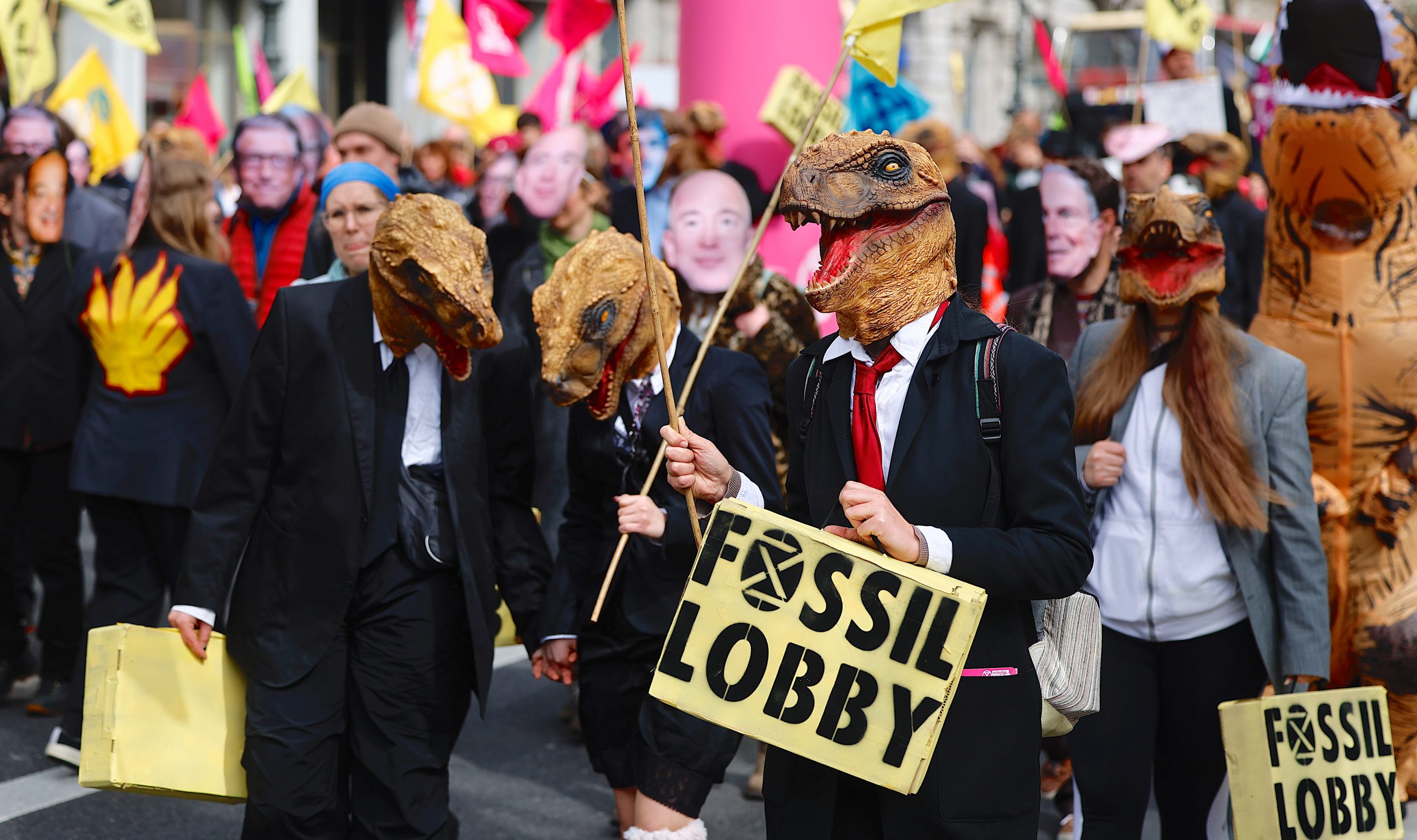 epa10570830 Activists attend a demonstration during a climate protest in Berlin, Germany, 13 April 2023. The climate protest organisation Extinction Rebellion (XR) announced various rallies and civil disobedience events taking place until 17 April 2023 on the occasion of their so called spring rebellion protest in Berlin.  EPA/HANNIBAL HANSCHKE