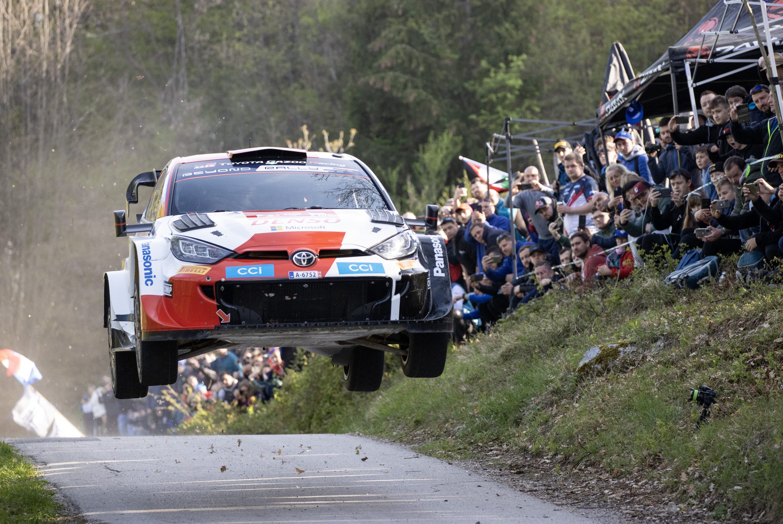 Petruš Vrh,  22.04.2023 - Croatia Rally 2023 utrka u sklopu FIA World Rally Championshipa. Na slici Britanski vozač Elfyn Evans i Britanski suvozač Scott Martin u svom Toyota GR Yaris Rally1 Hybrid automobilu tijekom etape SS 9, Kostanjevac - Petruš Vrh.
foto HINA/ Damir SENČAR/ ds