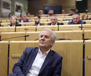 06.04.2023., Sarajevo, Bosna i Hercegovina - Sjednica Predstavnickog doma Parlamenta Federacije BiH na kojoj se razmatra Informacija o Odluci o imenovanju premijera, zamjenika premijera i ministara u Vladi Federacije BiH. Photo: Armin Durgut/PIXSELL
