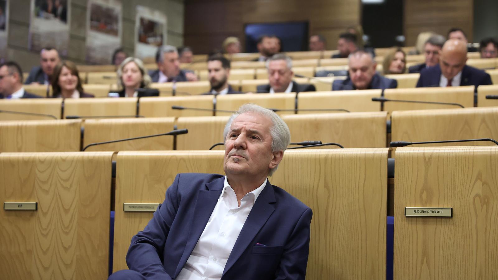 06.04.2023., Sarajevo, Bosna i Hercegovina - Sjednica Predstavnickog doma Parlamenta Federacije BiH na kojoj se razmatra Informacija o Odluci o imenovanju premijera, zamjenika premijera i ministara u Vladi Federacije BiH. Photo: Armin Durgut/PIXSELL