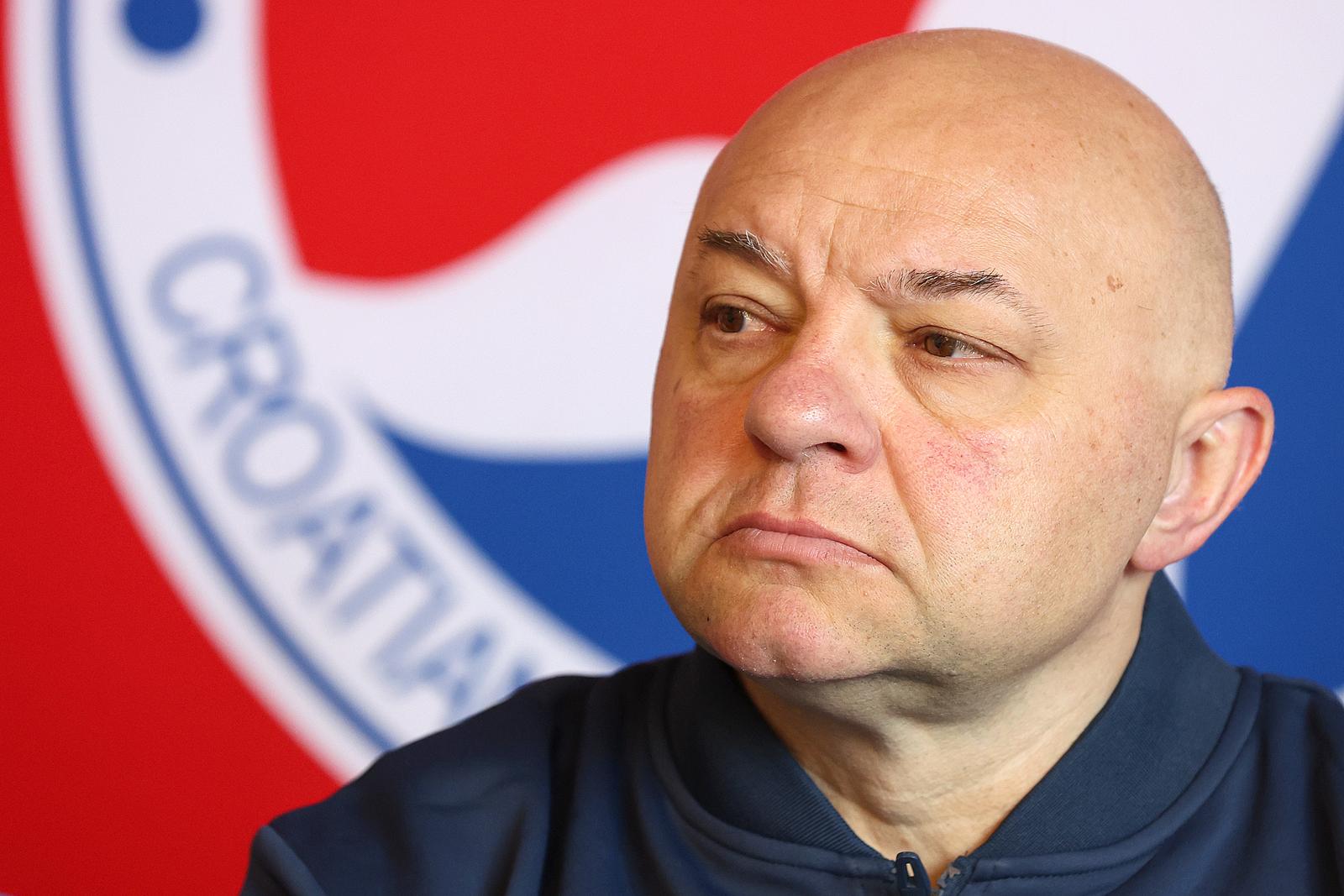 24.04.2023., Zagreb - Okupljanje i konferencija za medije hrvatske muske rukometne reprezentacije uoci posljednje dvije utakmice u kvalifikacijama za EP 2024. protiv Grcke i Belgije. Izbornik hrvatske muske seniorske reprezentacije Goran Perkovac, Boris Dvorsek, Marin Sipic, Filip Glavas.  Photo: Goran Stanzl/PIXSELL