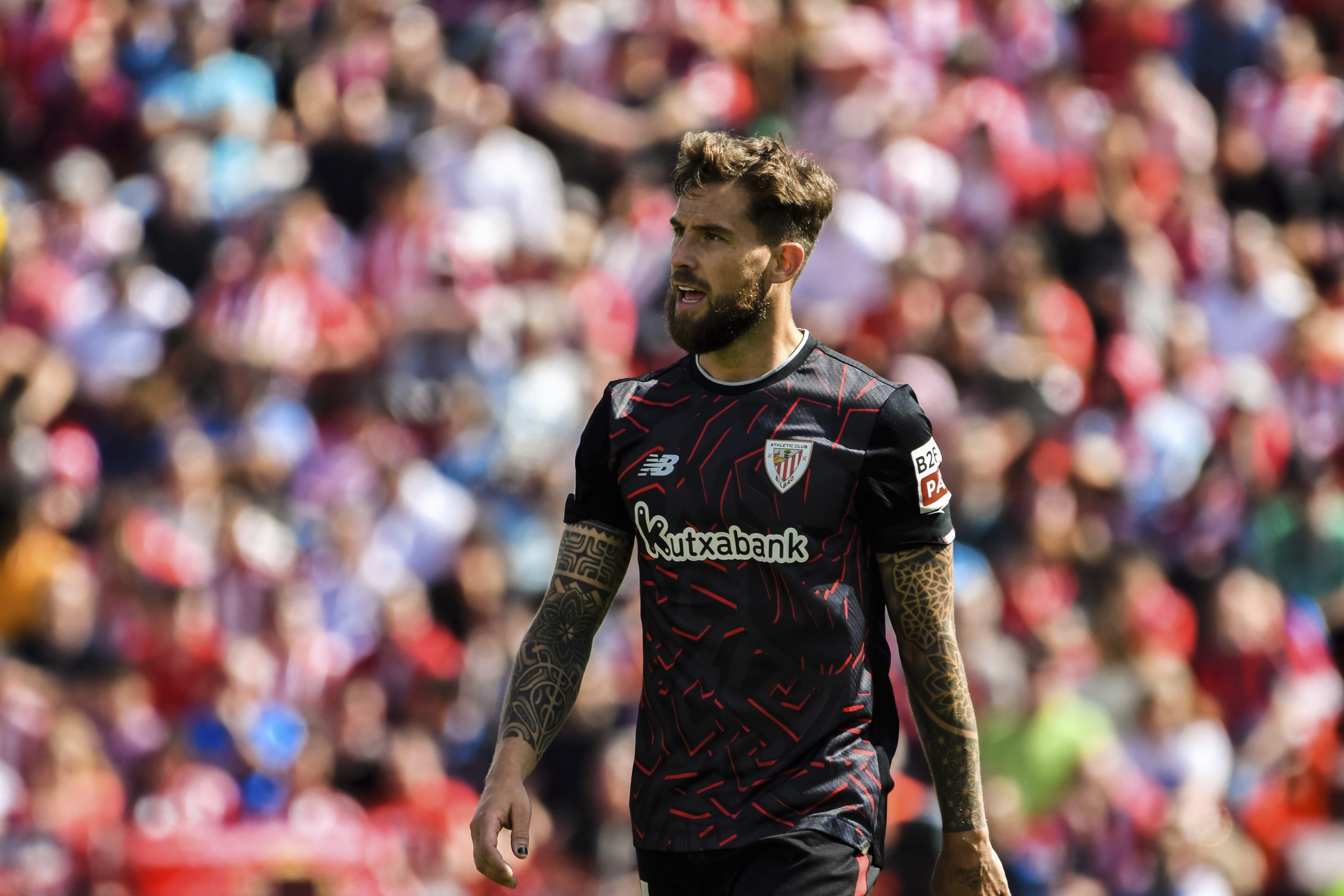 ALMERIA, SPAIN - APRIL 22: Iñigo Martínez of Athletic de Bilbao focus during the match between UD Almeria and Athletic de Bilbao of La Liga Santander on April 22, 2023 at PowerHouse Stadium in Almeria, Spain. (Photo by Samuel Carreño/PXImages/Icon Sportswire) (Icon Sportswire via AP Images)