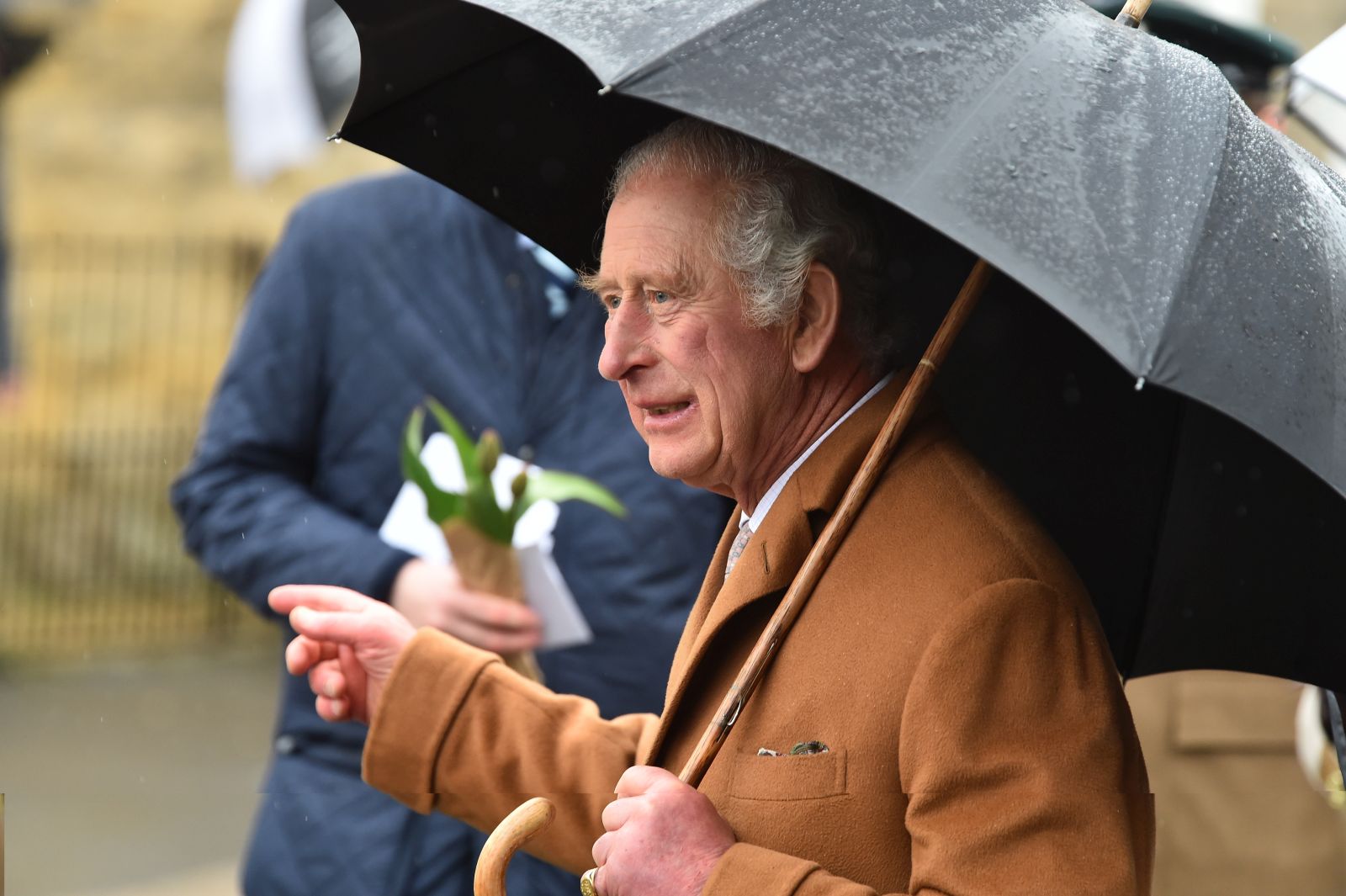 epa10559895 Britain's King Charles III meets people after a visit to Talbot Yard Food Court in Malton, Yorkshire, Britain, 05 April 2023. The royal couple will meet with local food and drink producers. The building was converted into a food hub so that visitors can try and see how produce in Yorkshire is made.  EPA/PETER POWELL