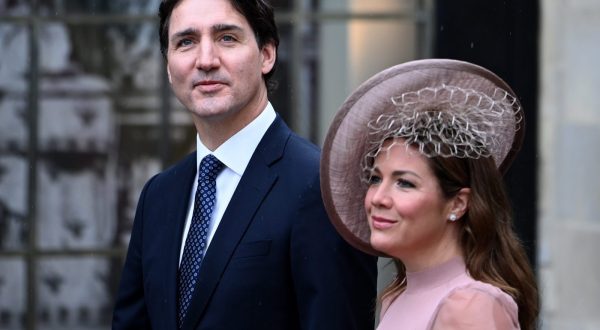 epa10611674 Canadian Prime Minister Justin Trudeau (L)  and his wife  Sophie Gregoire Trudeau arrive for the Coronation of Britain's King Charles III and Queen Camilla at Westminster Abbey in London, Britain, 06 May 2023. Coronations of British Kings and Queens have taken place at Westminster Abbey for the last 900 years. The service will be attended by around 100 heads of state from around the world.  EPA/Andy Rain