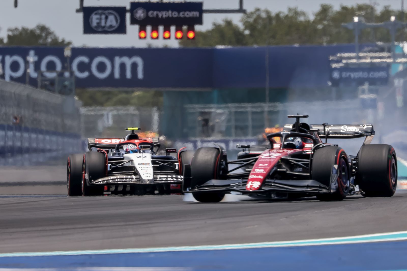 epa10612654 Japanese Formula One driver Yuki Tsunoda (L) of Scuderia AlphaTauri and Finnish Formula One driver Valtteri Bottas (R) of Alfa Romeo Racing team in action during the third practice session for the Formula 1 Miami Grand Prix at the Miami International Autodrome circuit in Miami Gardens, Florida, USA, 06 May 2023. The 2023 Formula 1 Miami Grand Prix takes place on 07 May 2023.  EPA/CRISTOBAL HERRERA-ULASHKEVICH