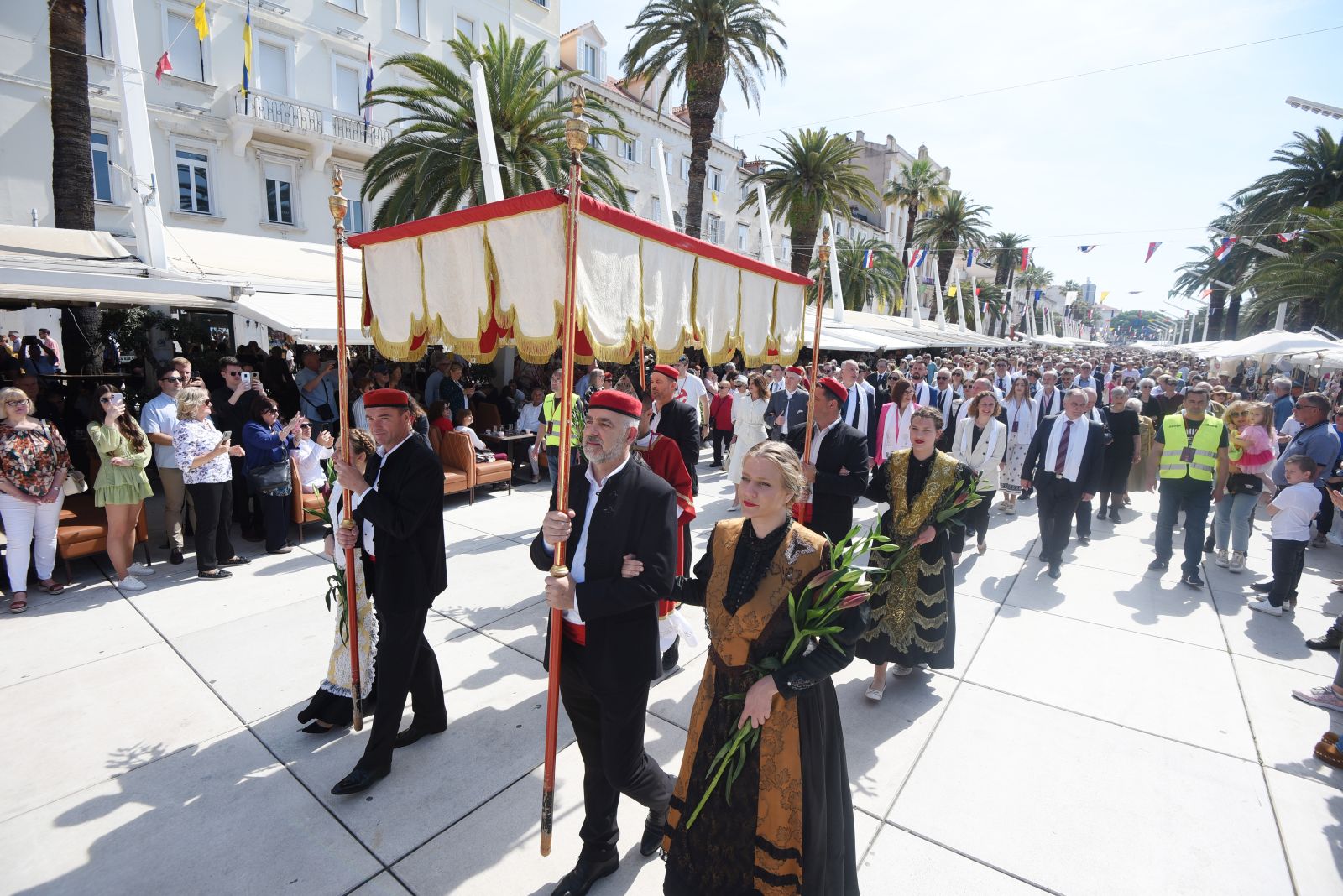 Split, 6.5.2023.-Misni slavlje povdom Dana grada Splita i njegovog nebeskog zaštitnika sv. Dujma, misno slavlje je predvodio mons. Želimir Puljić . foto HINA/ Mario STRMOTIĆ/ ms
