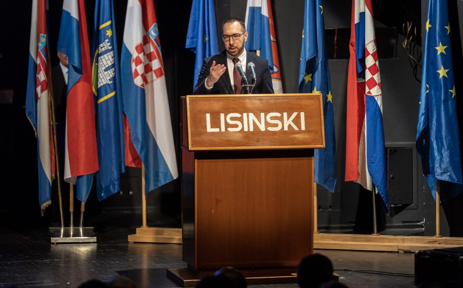 Zagreb, 8.5.2023 - Svečana akademija u povodom obilježavanja Dana pobjede nad fašizmom, Dana oslobođenja grada Zagreba i Dana Europe u organizaciji Saveza antifašističkih boraca i antifašista Republike Hrvatske. Na slici Tomislav Tomašević.
Foto Hina/ Dario GRZELJ/ dag