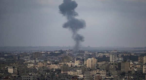 epa10623716 Smoke rises from Al-Quds Brigades sites, the armed wing of the Palestinian Islamic Jihad, after Israeli air strikes in Gaza City, 12 May 2023. Palestinian militants in Gaza have fired rockets towards Israel, after the Israeli military carried out a series of air strikes on Islamic Jihad rocket launchers.  EPA/MOHAMMED SABER