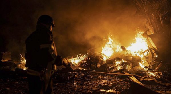 epa10630684 A handout photo released by the press service of the State Emergency Service (SES) of Ukraine shows rescuers putting out a fire following a rocket attack, in Kyiv (Kiev), Ukraine, 16 May 2023, amid Russia's invasion. According to Yuriy Ignat, the speaker of the Air Force of the Armed Forces of Ukraine, Russian forces launched attacks on Ukraine with 18 missiles of various types, adding that all the 18 missiles were destroyed. According to the Kyiv Regional Military Administration, missile debris fell in Kyiv's Solomianskyi, Shevchenkivskyi, Sviatoshynskyi, Obolonskyi and Darnytskyi districts. Russian troops entered Ukrainian territory in February 2022, starting a conflict that has provoked destruction and a humanitarian crisis.  EPA/STATE EMERGENCY SERVICE OF UKRAINE HANDOUT -- BEST QUALITY AVAILABLE -- MANDATORY CREDIT: STATE EMERGENCY SERVICE OF UKRAINE -- HANDOUT EDITORIAL USE ONLY/NO SALES