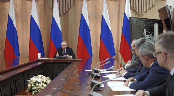 epa10639080 Russian President Vladimir Putin (L) attends a meeting of the Council on Interethnic Relations in Pyatigorsk, Stavropol Krai region, Russia, 19 May 2023.  EPA/TATIANA BARYBINA / SPUTNIK / KREMLIN POOL MANDATORY CREDIT