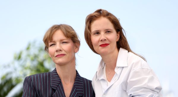 epa10645456 German actor Sandra Huller and French film director Justine Triet attend the photocall for 'Anatomie d'une chute (Anatomy of a fall)' during the 76th annual Cannes Film Festival, in Cannes, France, 22 May 2023. The movie is presented in the Official Competition of the festival which runs from 16 to 27 May.  EPA/MOHAMMED BADRA
