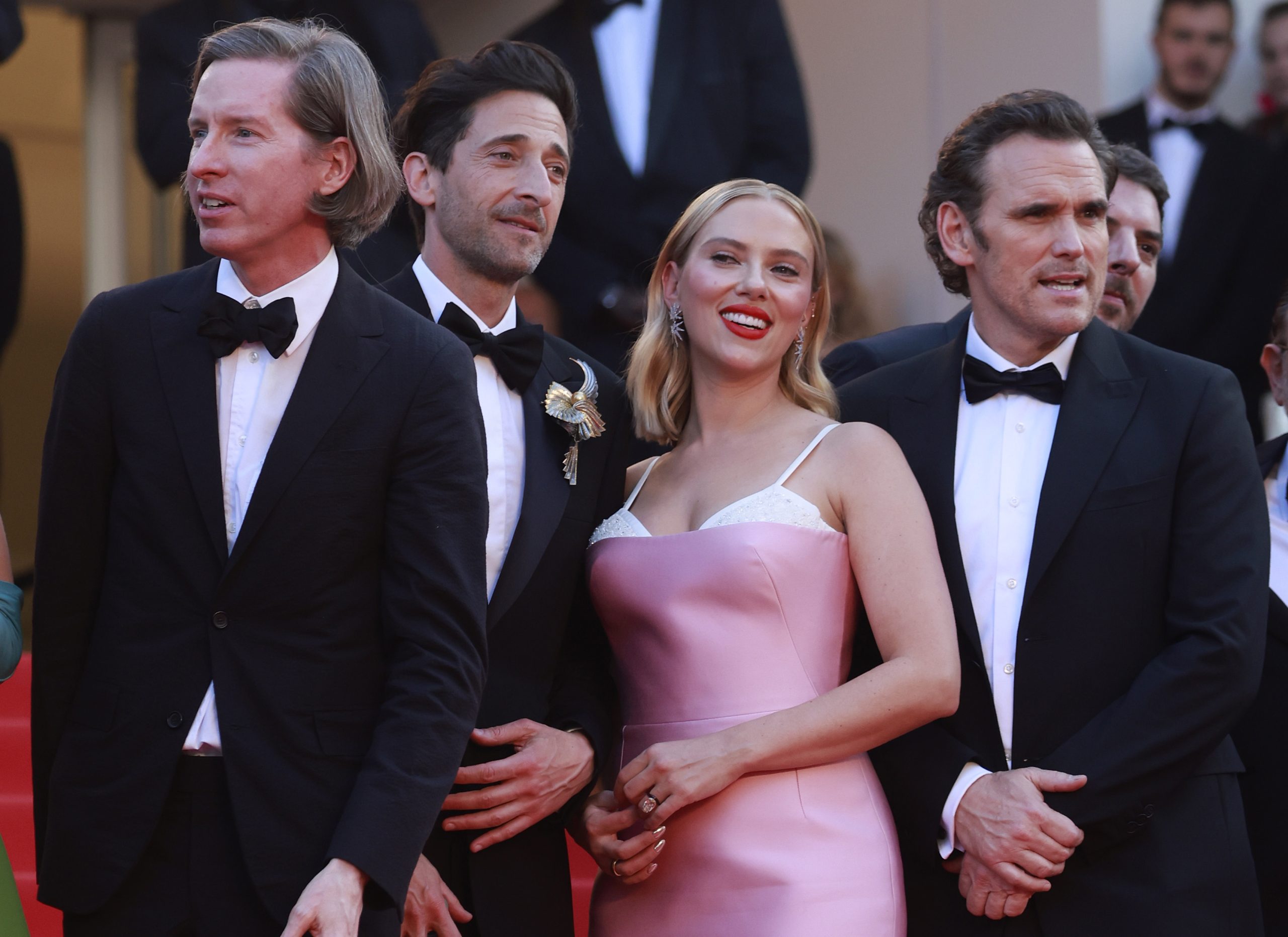 epa10648416 (L-R) Wes Anderson, Adrien Brody, Scarlett Johansson, and Matt Dillon arrive for the screening of 'Asteroid City' during the 76th annual Cannes Film Festival, in Cannes, France, 23 May 2023. The movie is presented in the Official Competition of the festival which runs from 16 to 27 May.  EPA/GUILLAUME HORCAJUELO