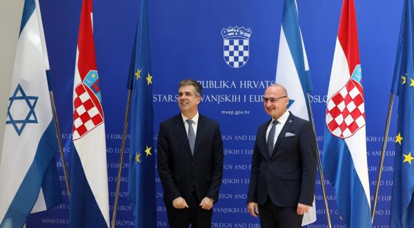 Zagreb, 29.05.2023. - Ministar vanjskih i europskih poslova Gordan Grliæ Radman sastao se s ministrom vanjskih poslova Drave Izrael Elijem Cohenom. Na fotografiji Eli Cohen, Gordan Grliæ Radman. foto HINA/ Lana SLIVAR DOMINIÆ/ lsd