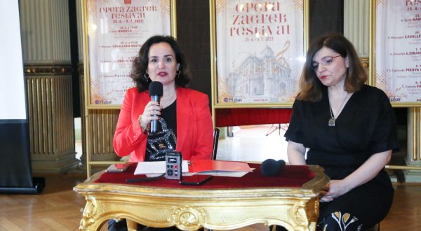 Zagreb, 31.5.2023.- Prvi Opera Zagreb festival odrat æe se u Hrvatskom narodnom kazalitu od 25. lipnja do 5. srpnja, a smisao festivala je na kraju svake sezone predstaviti najbolja djela hrvatskih nacionalnih i europskih opernih kuæa, najavljeno je u srijedu na konferenciji za novinare. Na slici Iva Hraste Soèo i eljka Bariiæ Pulig. 
foto HINA/ HNK/ Mara Brato/ ua