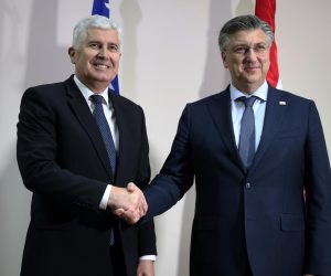 01.05.2023., Mostar, Bosna i Hercegovina - Zamjenik predsjedatelja Doma naroda Parlamentarne skupstine BiH Dragan Covic i predsjednik Vlade Republike Hrvatske Andrej Plenkovic susreli su se u uredu predsjednistva Hrvaskog narodnog sabora. Photo: Denis Kapetanovic/PIXSELL