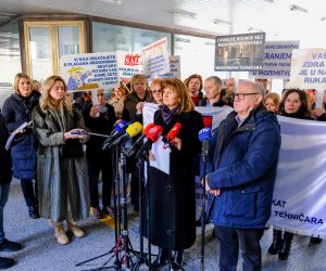 03.02.2023., Zagreb - Medicinske sestre i tehnicari odrzali su prosvjed ispred Ministarstva zdravstva. Photo: Slaven Branislav Babic/PIXSELL