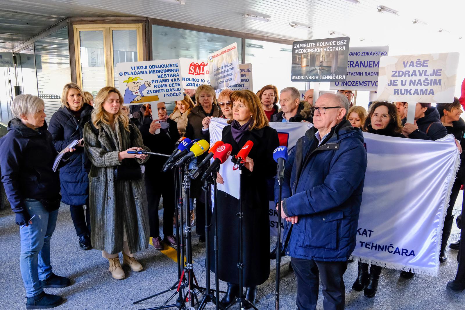 03.02.2023., Zagreb - Medicinske sestre i tehnicari odrzali su prosvjed ispred Ministarstva zdravstva. Photo: Slaven Branislav Babic/PIXSELL