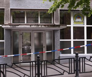 03, May, 2023, Belgrade - The entrance to the "Vladislav Ribnikar" Elementary School, where a tragedy occurred this morning when a seventh-grade student killed eight students and a worker, was secured. Photo: Amir Hamzagic/ATAImages

03, maj, 2023, Beograd - Ulaz u Osnovnu skolu "Vladislav Ribnikar” gde se jutros desila tragedija kada je ucenik sedmog razreda ubio osam ucenika i radnika obezbedjena. Photo: Amir Hamzagic/ATAImages Photo: Amir Hamzagic/ATAImages/PIXSELL