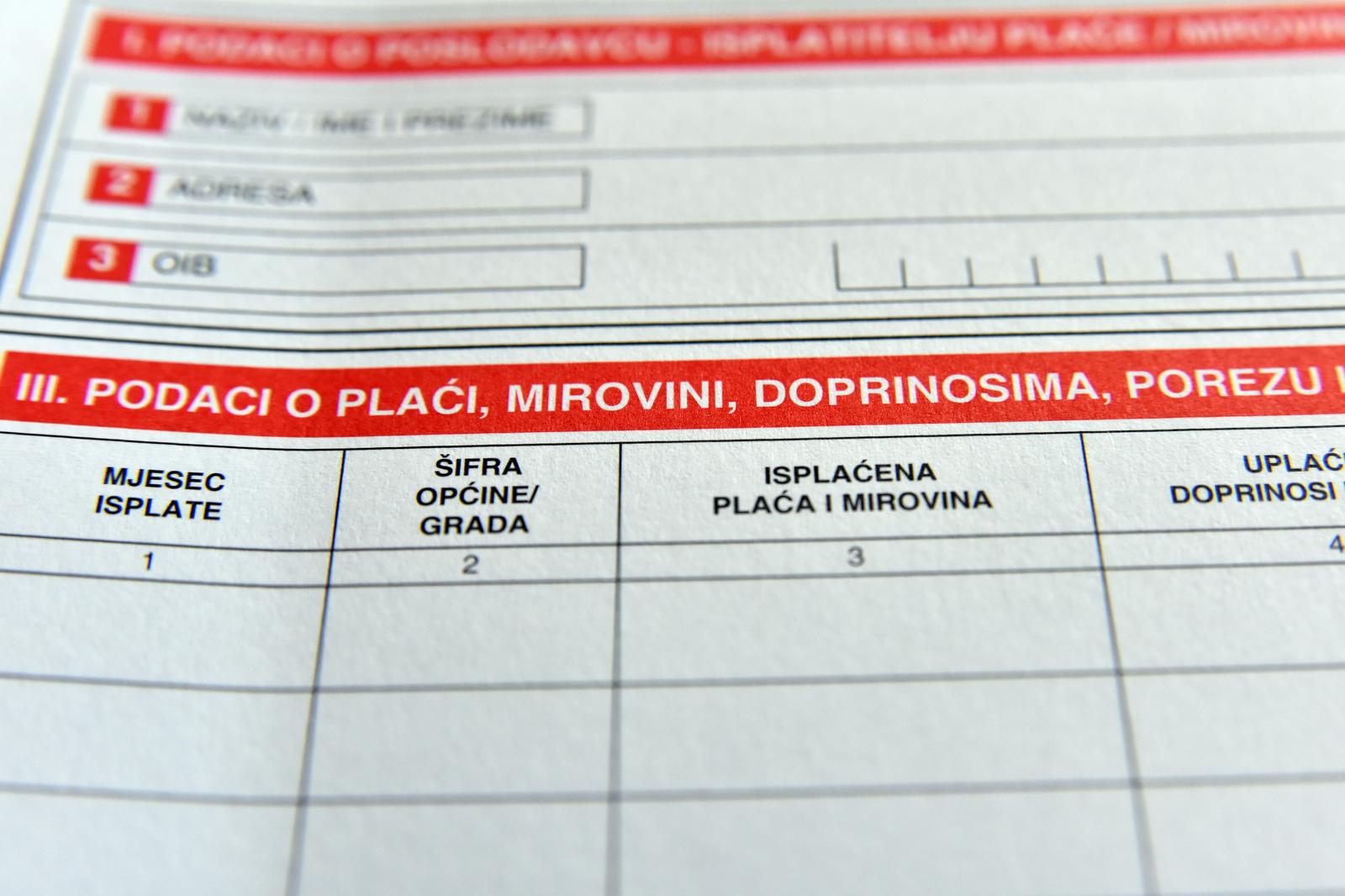 05.05.2018., Sibenik - Porezna kartica - obrazac IP. "nPhoto: Hrvoje Jelavic/PIXSELL