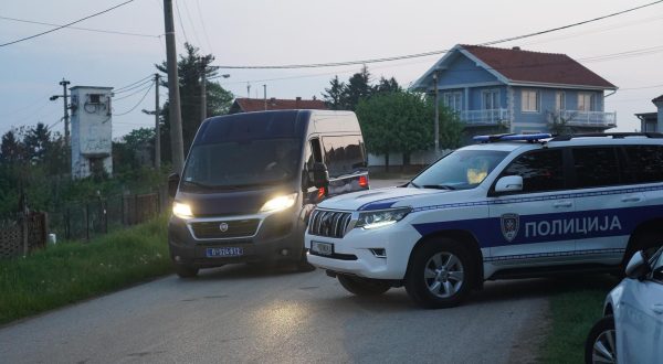 05, May, 2023, Mladenovac - Eight dead, more than 10 wounded in a shooting in the village of Dobona, near Mladenovac, 600 members of special units are searching for the attacker. Photo: Antonio Ahel/ATAImages

05, maj, 2023, Mladenovac  - Osam mrtvih, vise od 10 ranjenih u pucnjavi u selu Dobona, kod Mladenovca, 600 pripadnika specijalnih jedinica traga za napadacem. Photo: Antonio Ahel/ATAImages Photo: Antonio Ahel/ATA/PIXSELL