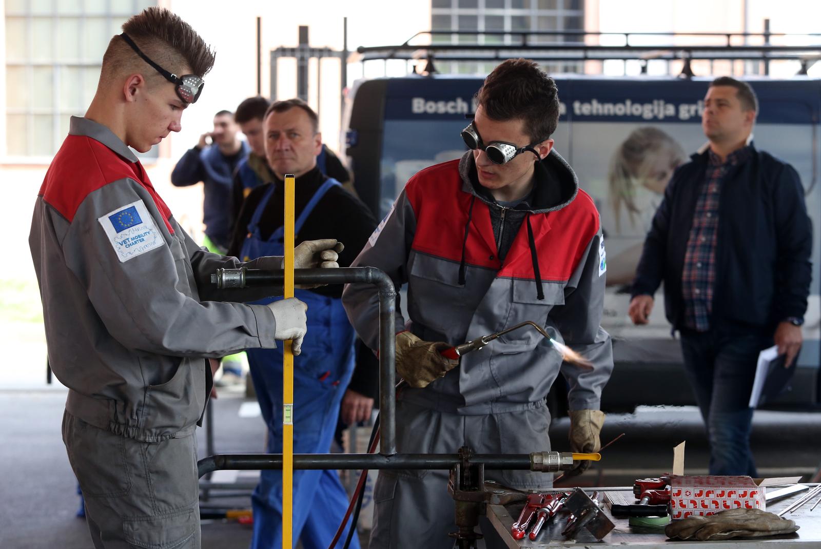 07.04.2017., Zagreb - U Gradskoj plinari Zagreb odrzano 16. drzavno natjecanje ucenika plinoinstalatera na kojem su sudjelovali ucenici strukovnih skola iz cijele Hrvatske. rPhoto: Robert Anic/PIXSELL