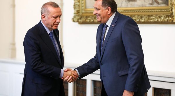 08.07.2019., Sarajevo, Bosna i Hercegovina - rClanovi Predsjednistva Bosne i Hercegovine primili su u posjet predsjednika Republike Turske Recepa Tayyipa Erdogana.rRecep Tayyip Erdogan i Milorad DodikrPhoto: Armin Durgut/PIXSELL