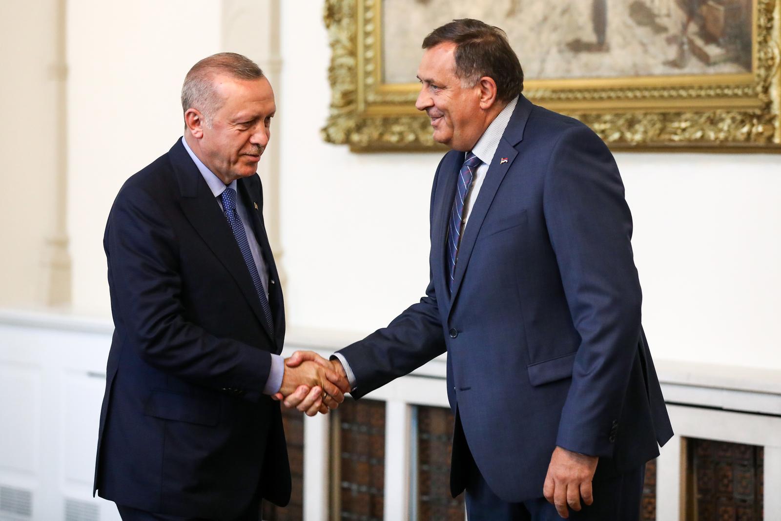 08.07.2019., Sarajevo, Bosna i Hercegovina - rClanovi Predsjednistva Bosne i Hercegovine primili su u posjet predsjednika Republike Turske Recepa Tayyipa Erdogana.rRecep Tayyip Erdogan i Milorad DodikrPhoto: Armin Durgut/PIXSELL