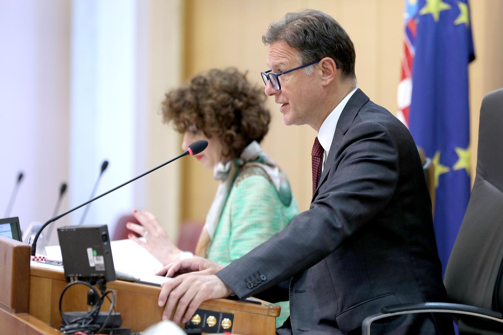 10.05.2023., Zagreb - Sabor 16. sjednicu, nakon slobodnih govora zastupnika, nastavlja raspravom o izmjenama Zakona o alternativnim investicijskim fondovima. Photo: Patrik Macek/PIXSELL
