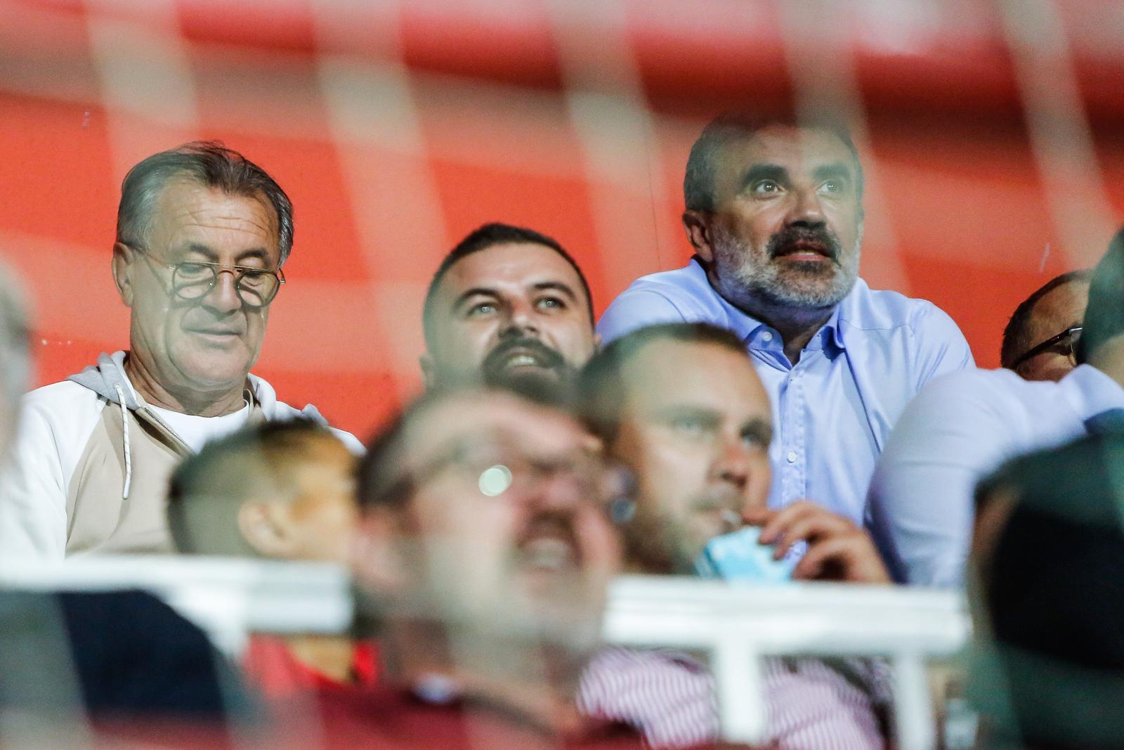 10.09.2021.,Mostar - Braca Mamic na nogometnom derbiju FK Velez - FK Sarajevo.rrPhoto: Denis Kapetanovic/PIXSELL