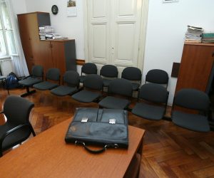 03.09.2012., , Zagreb - Na Zupanijskom sudu nastavljeno je sudjenje Dragi Tadicu zbog pokusaja podmicivanja neimenovanih sudaca Vrhovnog suda na kojem su svjedocili Kresimir Bubalo, Josip Tolic. Prazna sudnica.rPhoto: Sanjin Strukic/PIXSELL