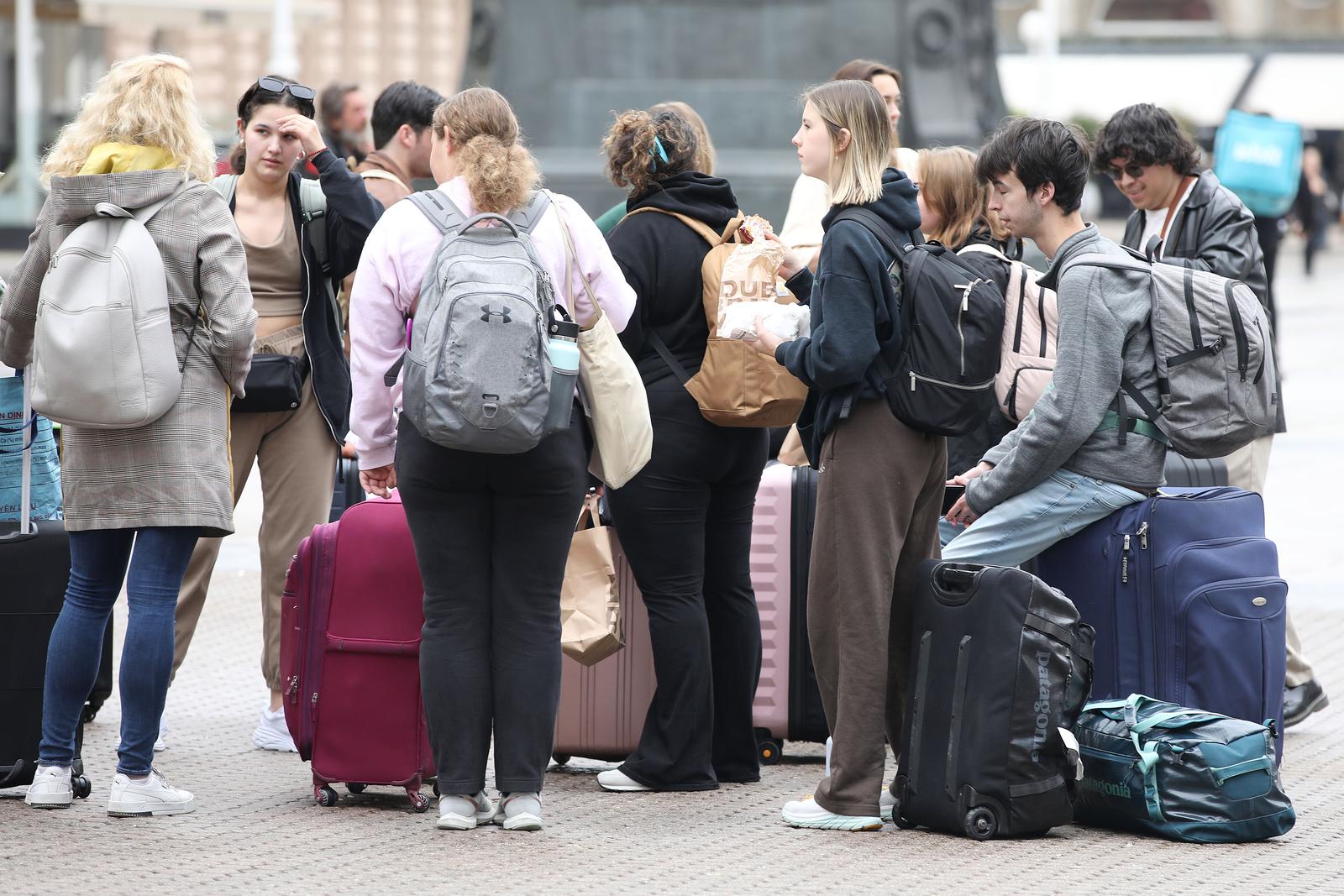 15.05.2023., Zagreb - Uz vec uobicajene skupine starijih turista u zadnje vrijene se sve cesce vidjaju i mladi koji su se odlucili na posjet metropoli. Photo: Patrik Macek/PIXSELL