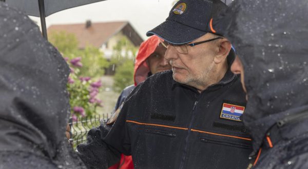 16.05.2023., Gracac - Potpredsjednik Vlade i ministar unutarnjih poslova Davor Bozinovic posjetio je Gracac i obisap poplavljeno podrucje. Photo: Nikola Mravovic/PIXSELL