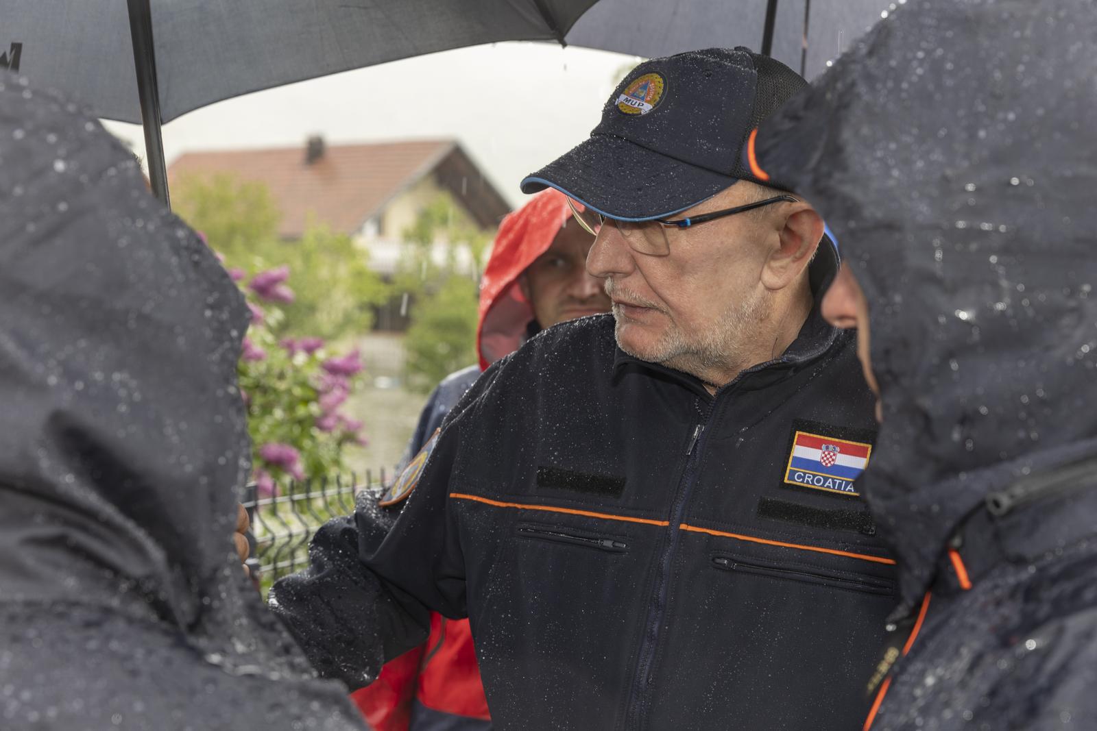 16.05.2023., Gracac - Potpredsjednik Vlade i ministar unutarnjih poslova Davor Bozinovic posjetio je Gracac i obisap poplavljeno podrucje. Photo: Nikola Mravovic/PIXSELL
