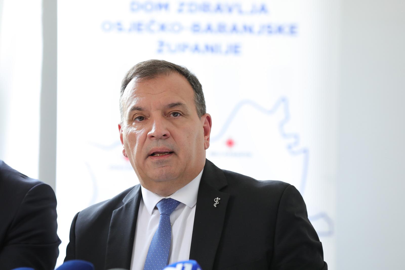 16.05.2023., Osijek - Predstavljanje pilot-projekta ''Preventivni zdravstveni pregledi'' koji s pregledom prvog pacijenta pocinje u Osjecko-baranjskoj zupaniji. Projekt je predstavio ministar zdravstva izv. prof. dr. sc.  Vili Beros sa suradnicima. Photo: Dubravka Petric/PIXSELL