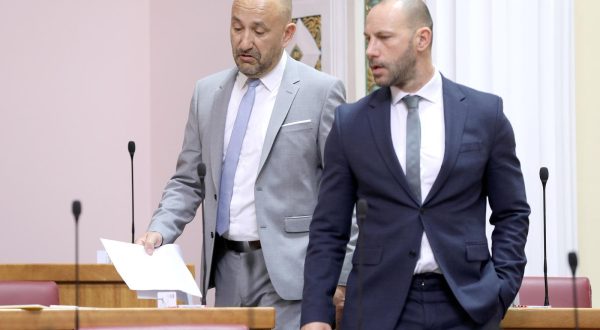 17.05.2023., Zagreb - Sabor 16. sjednicu, nakon slobodnih rasprava zastupnika, nastavlja raspravom o prijedlogu zakona o izvanparnicnom postupku. Photo: Patrik Macek/PIXSELL