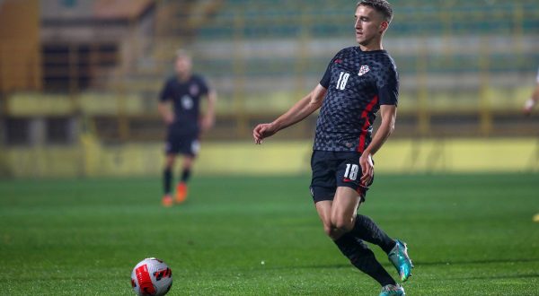 17.11.2022., stadion Aldo Drosina, Pula - Prijateljska nogometna utakmica U21 izmedju Hrvatske i Poljske. Stipe Biuk Photo: Srecko Niketic/PIXSELL